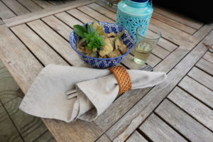 grünes Thai-Curry schön serviert